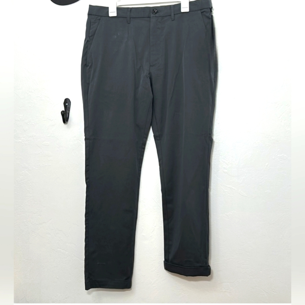 Goodfellow & Co. Slim Tech Chino